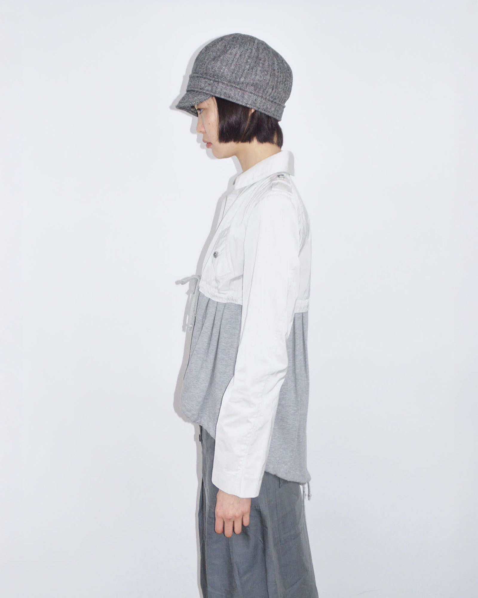 bimaterial white and gray puff jacket