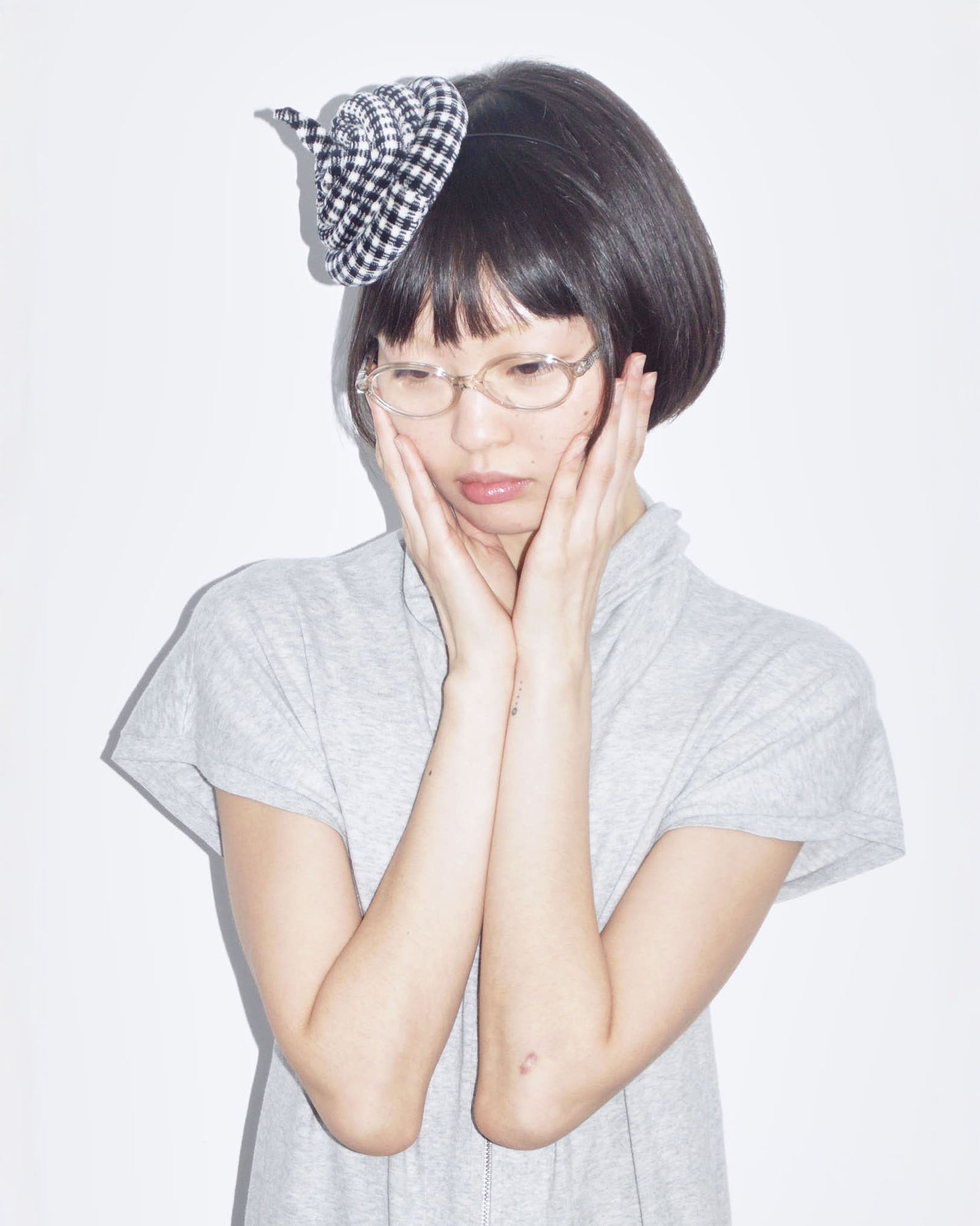 black and white mini hat