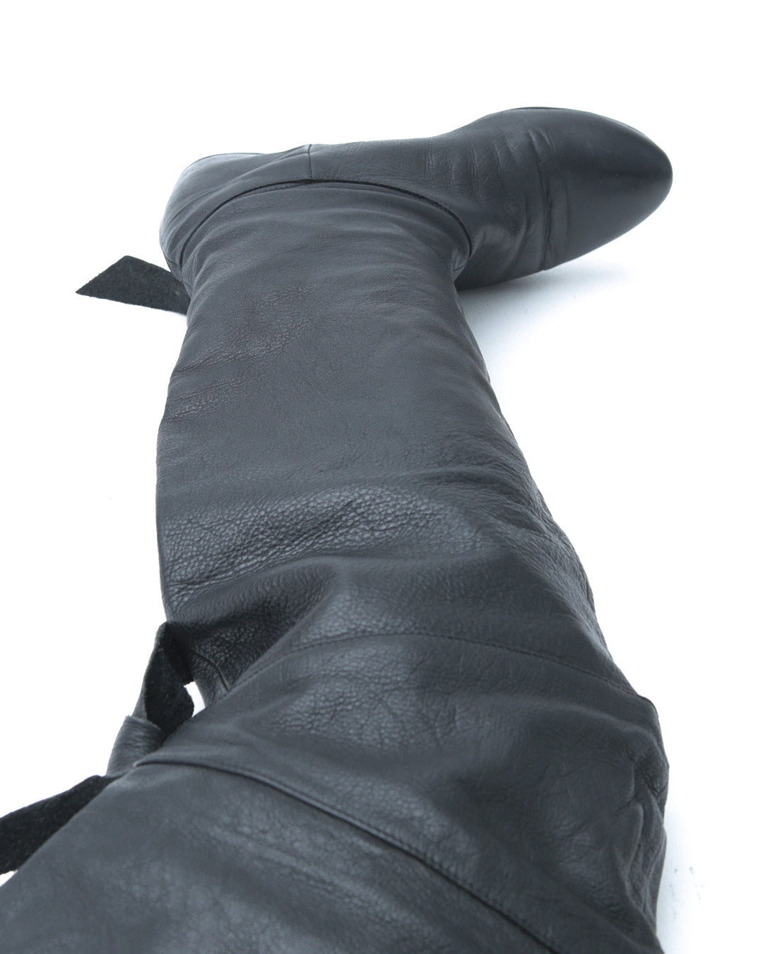 black overknee leather boots