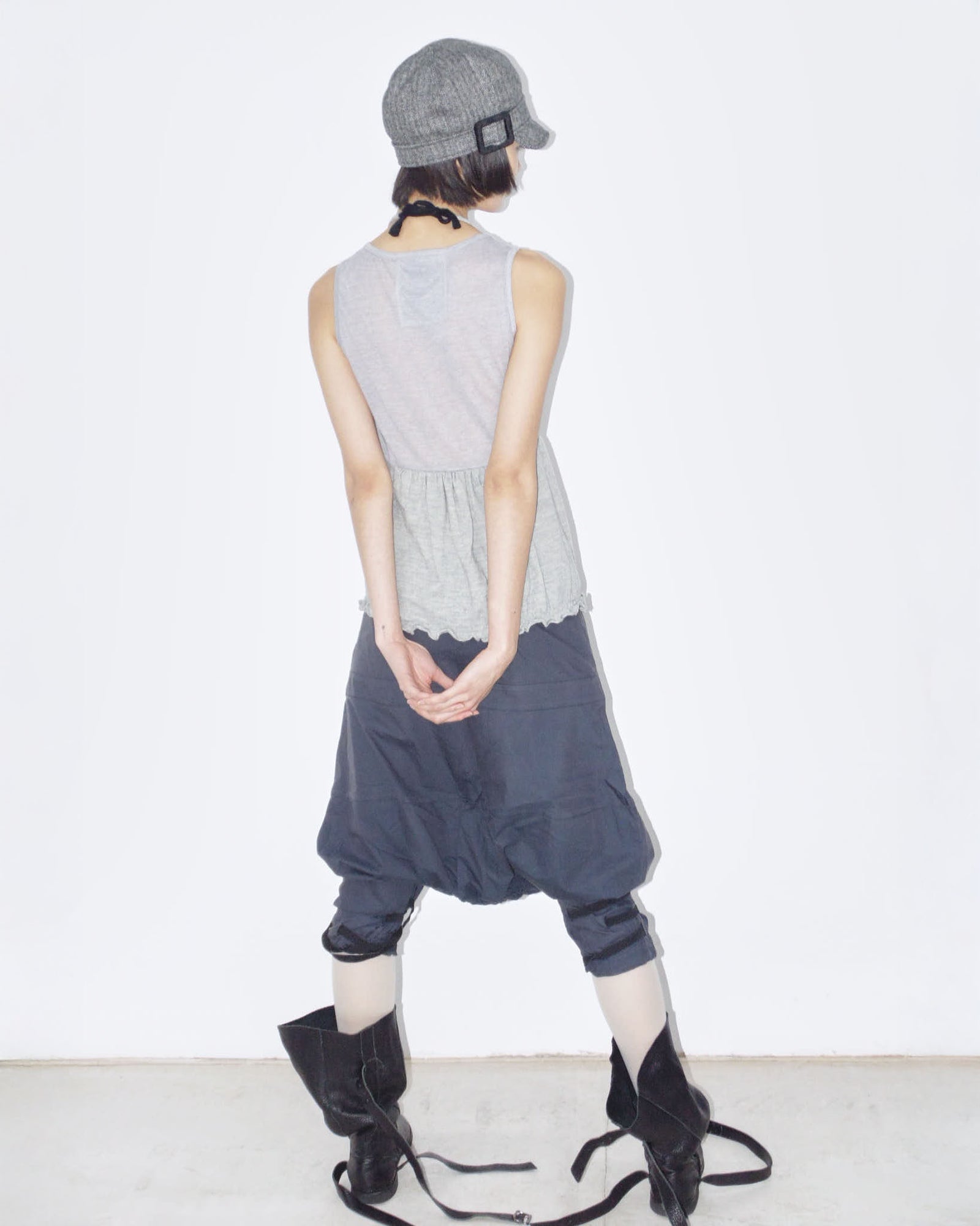 dark blue capri pants with elastic straps