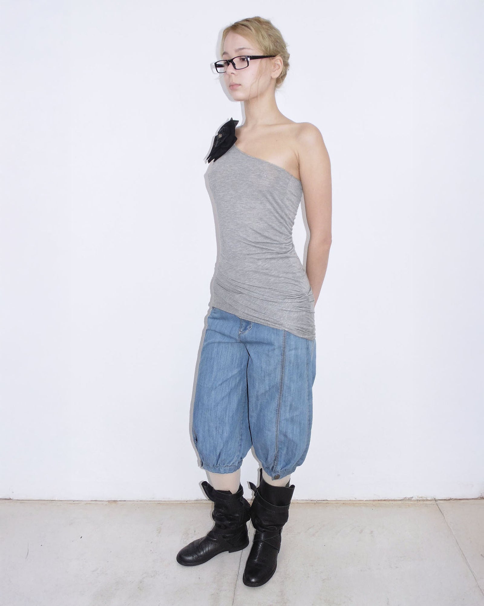 denim bubble capri pants
