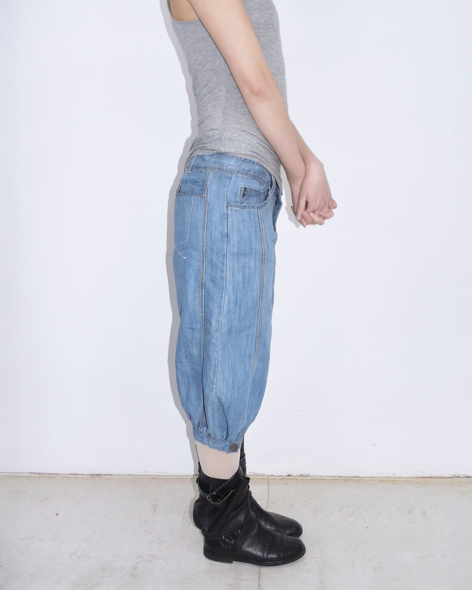 denim bubble capri pants