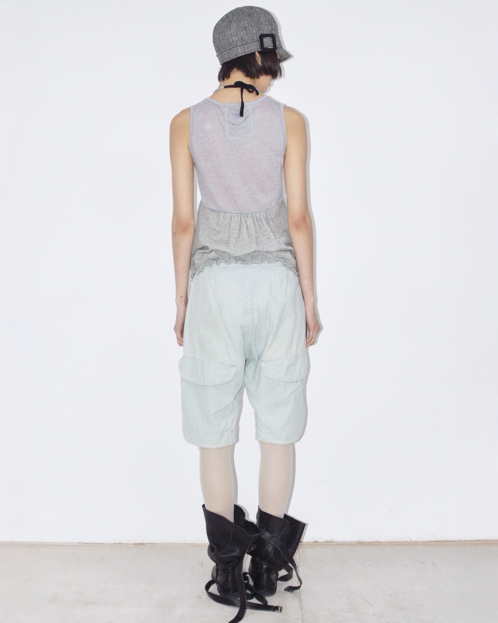 ‘acid blue’  bermudas