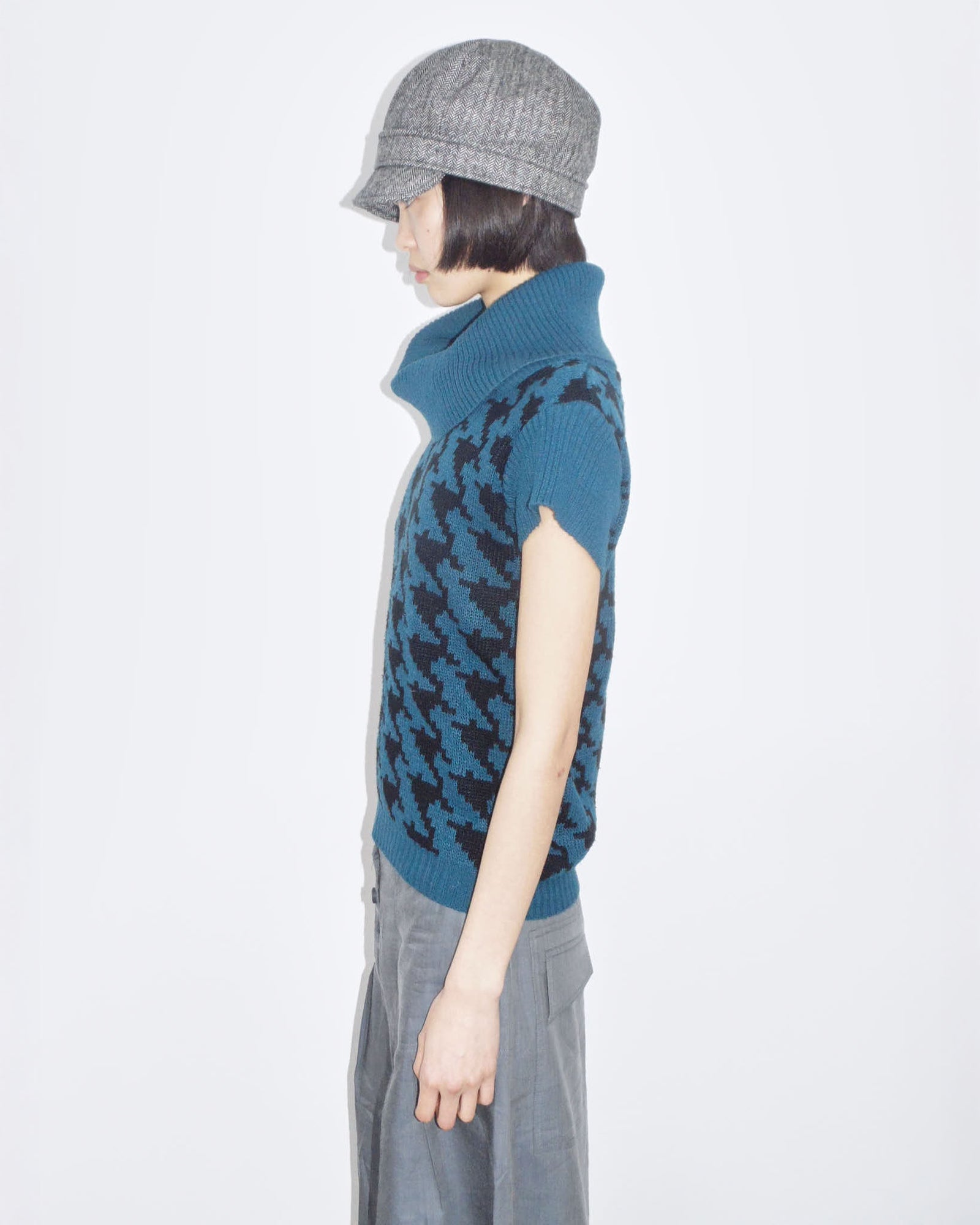 pied-de-poule short sleeve turtle neck knit