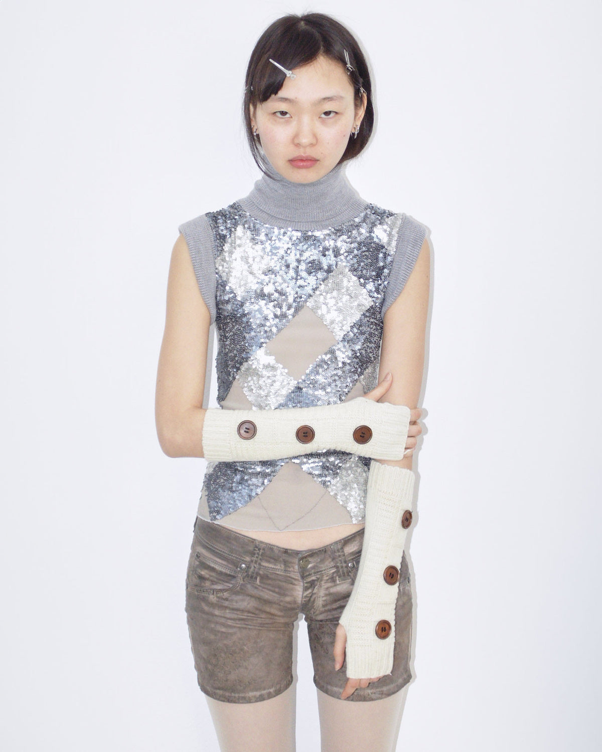 cream button arm warmers