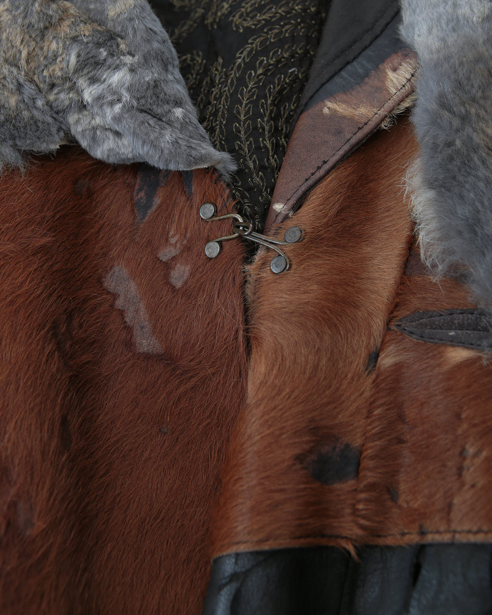 raw cut leather and fur patchwork jacket – ANEMONIA