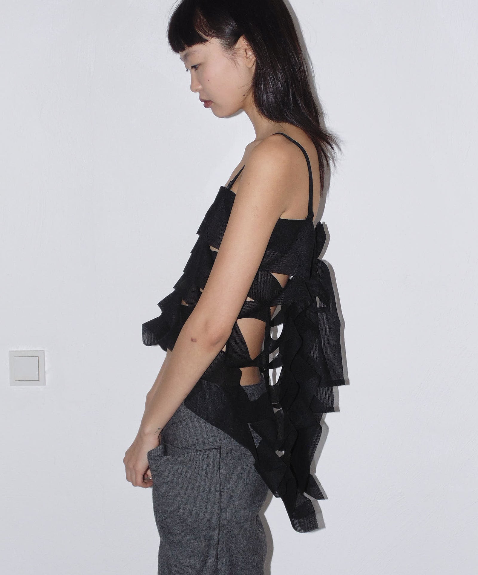 waves black top